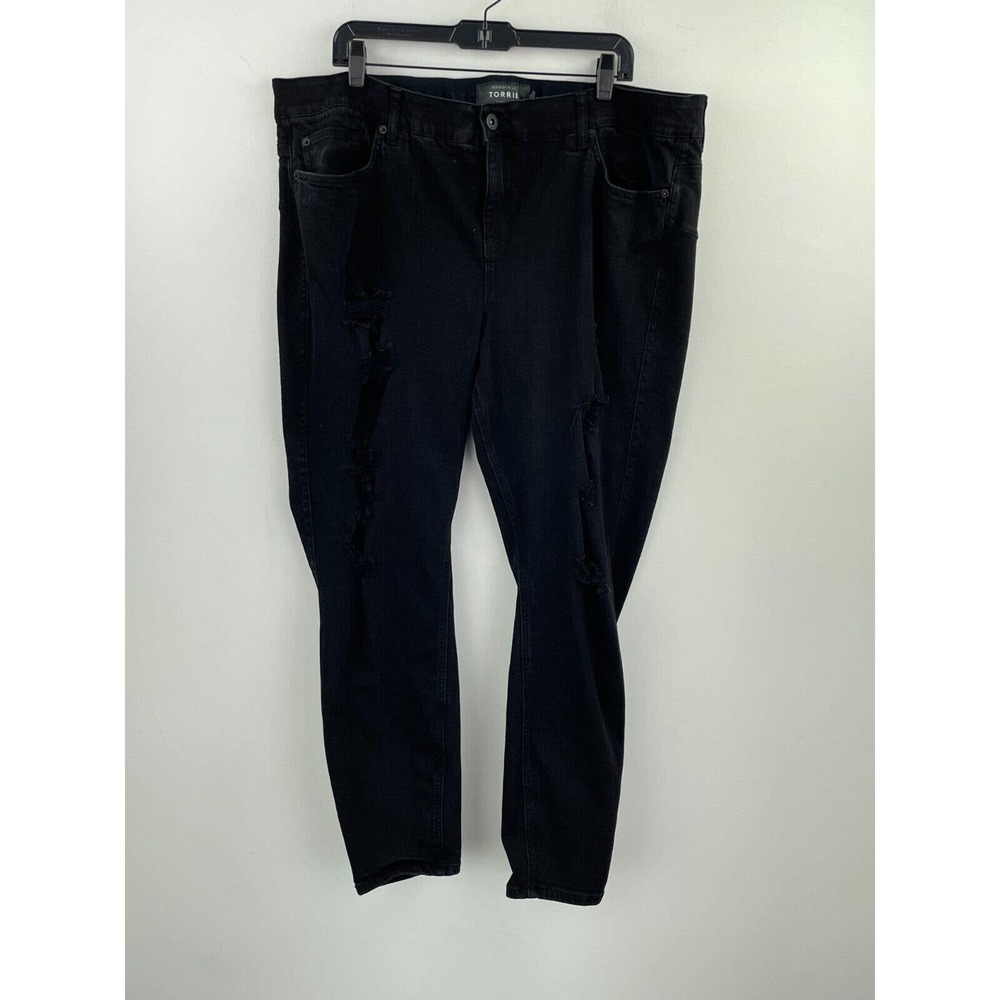 Torrid 24W Bombshell Skinny Jeans B14-01 Distressed Ripped Black Stretch 42x27